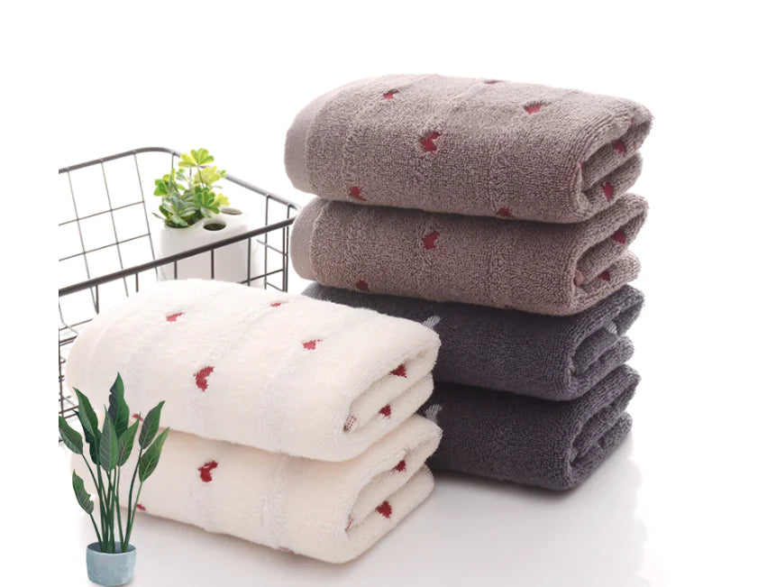 Luxe, Zachte Handdoek met hartvormpjes erop